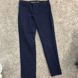 Banana Republic Sloan pants in navy blue w/pattern